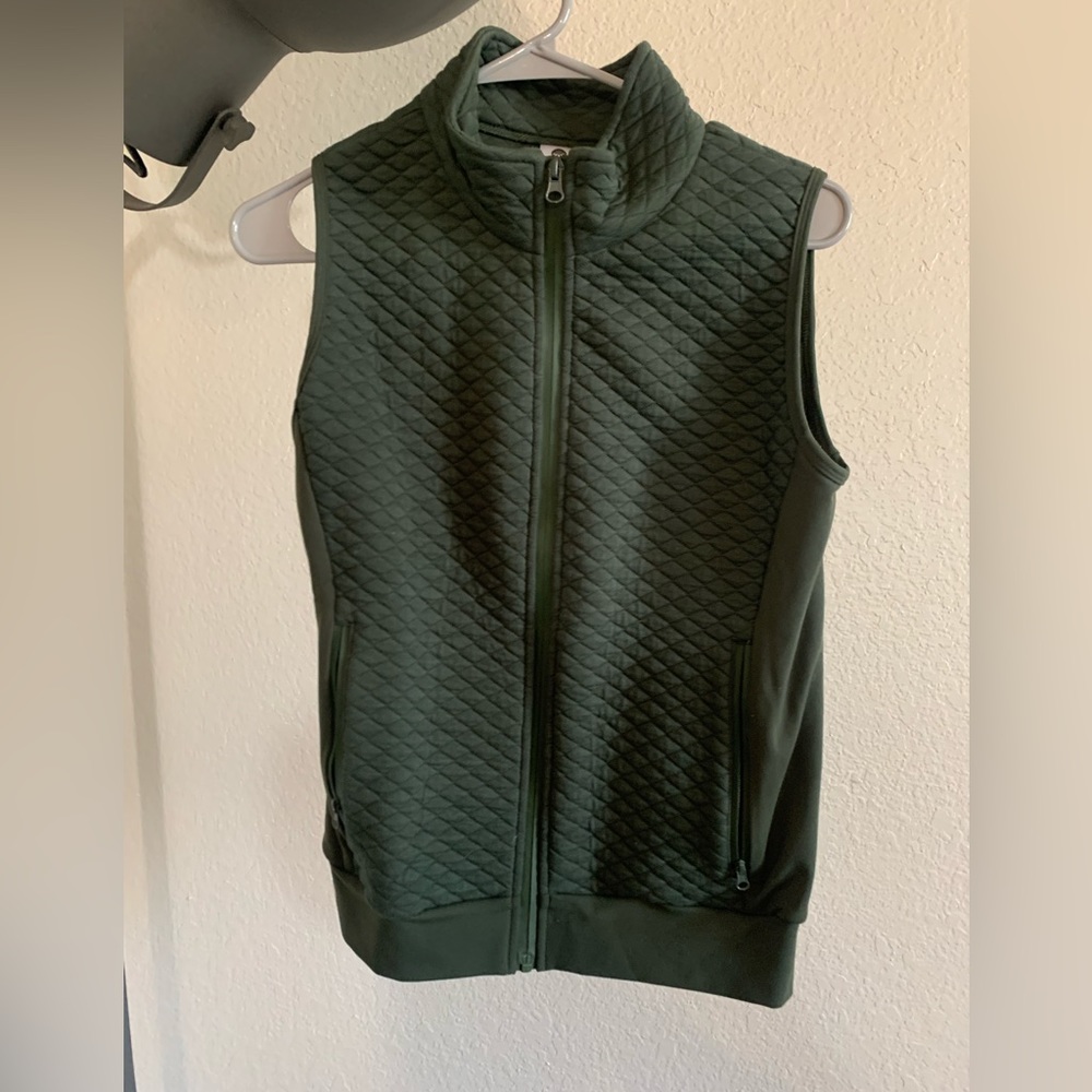 Senita Athletics quilted green vest